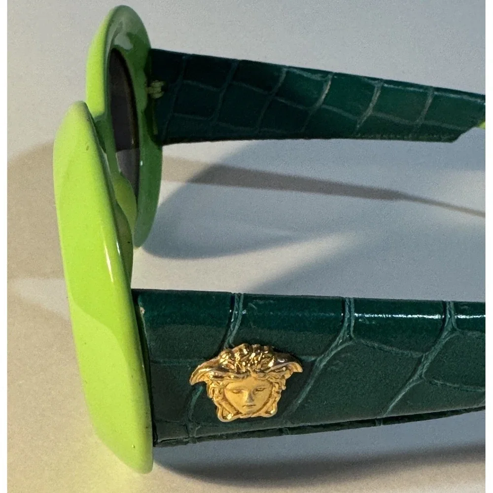 1996 Gianni Versace Sunglasses Mod. 418/P Col 899 Green Leather